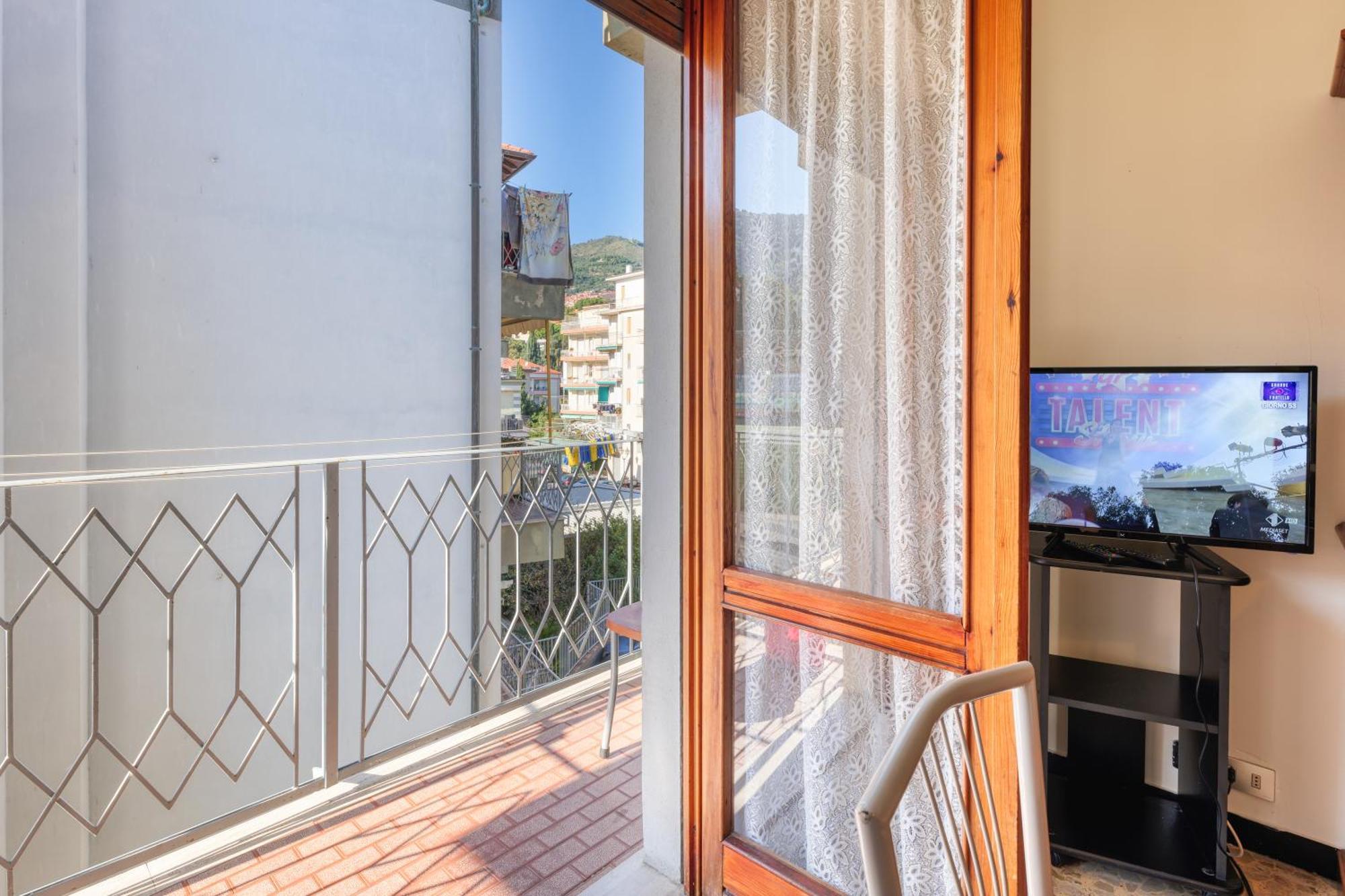Bluemind Apartment 500M From Sea - Happy Rentals Alassio Luaran gambar